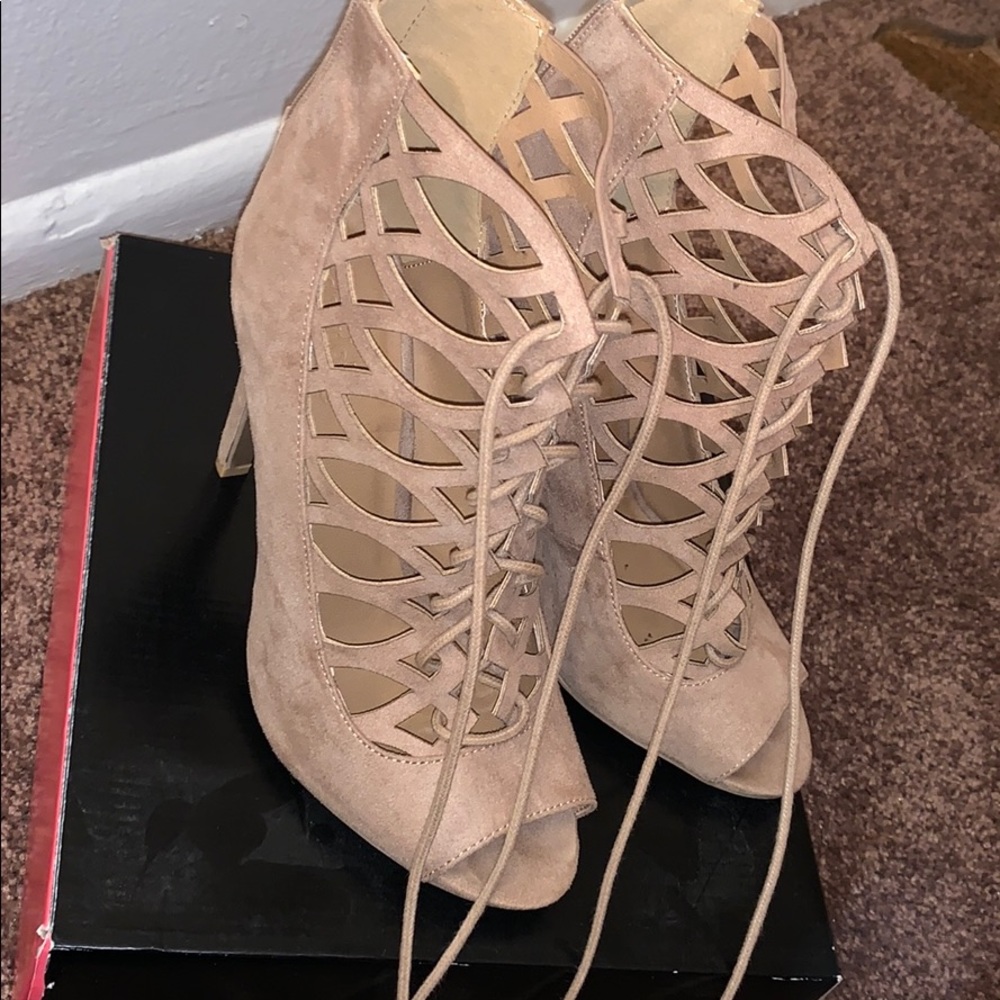 Women’s platform heels